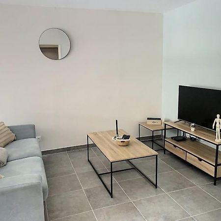 Le Jeanne Appartement Compiègne Buitenkant foto