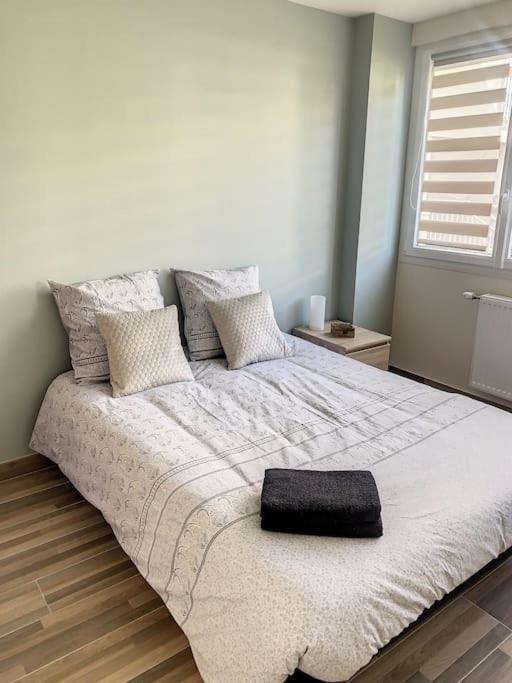 Le Jeanne Appartement Compiègne Buitenkant foto