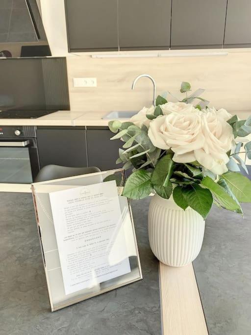 Le Jeanne Appartement Compiègne Buitenkant foto